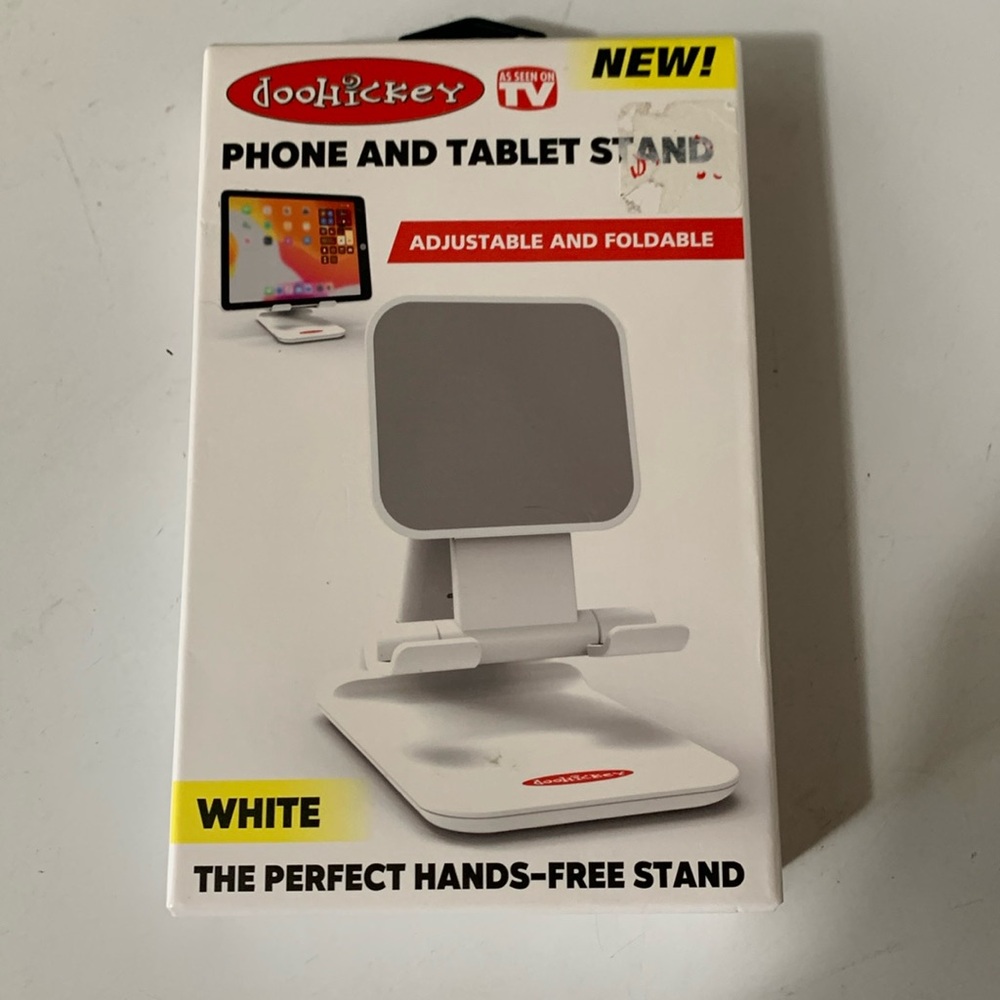 NWT doohickey Phone and Tablet stand
